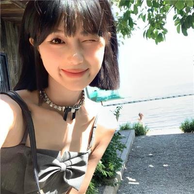 野女孩